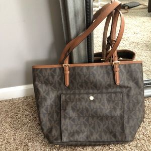 New Michael Kors Purse